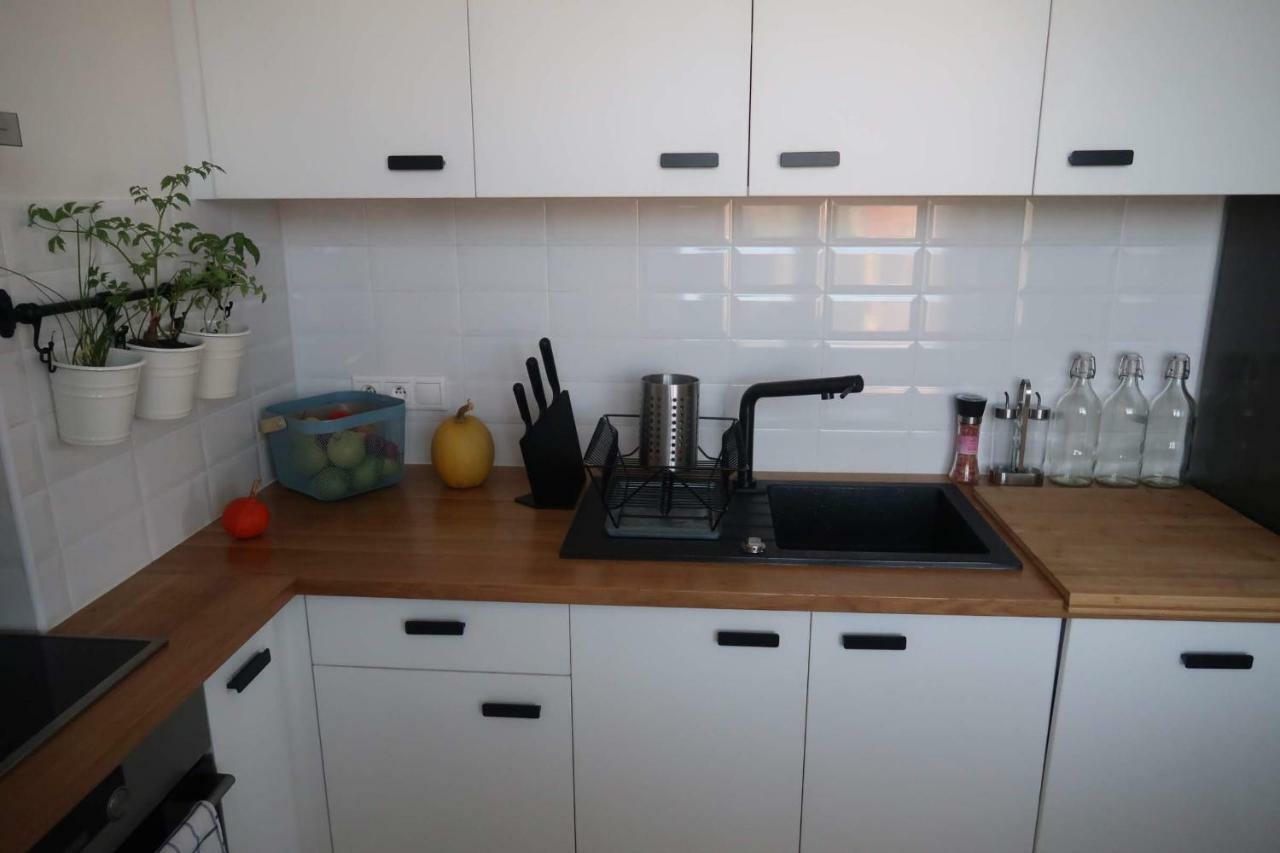 Hniezdo V Raji 1 - Luxurious Apartment 3 Min Walk To City Center Spisska Nova Ves Ngoại thất bức ảnh